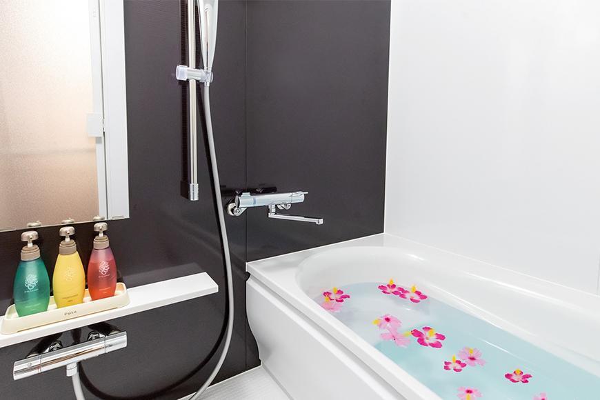 【ふるさと納税】【ココシャスモンパ】スーペリアルーム１泊素泊まりペア宿泊券 | 沖縄 旅行 クーポン ホテル 体験 トラベル 人気 おすすめ リゾート チケット 北谷 ちゃたん おすすめ 送料