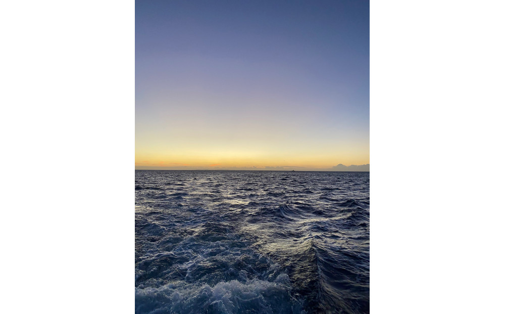 【ふるさと納税】沖縄北谷沖サンセットクルージング４５分間　| 沖縄 旅行 クーポン 体験 トラベル 人気 おすすめ リゾート チケット 北谷 ちゃたん おすすめ 送料無料