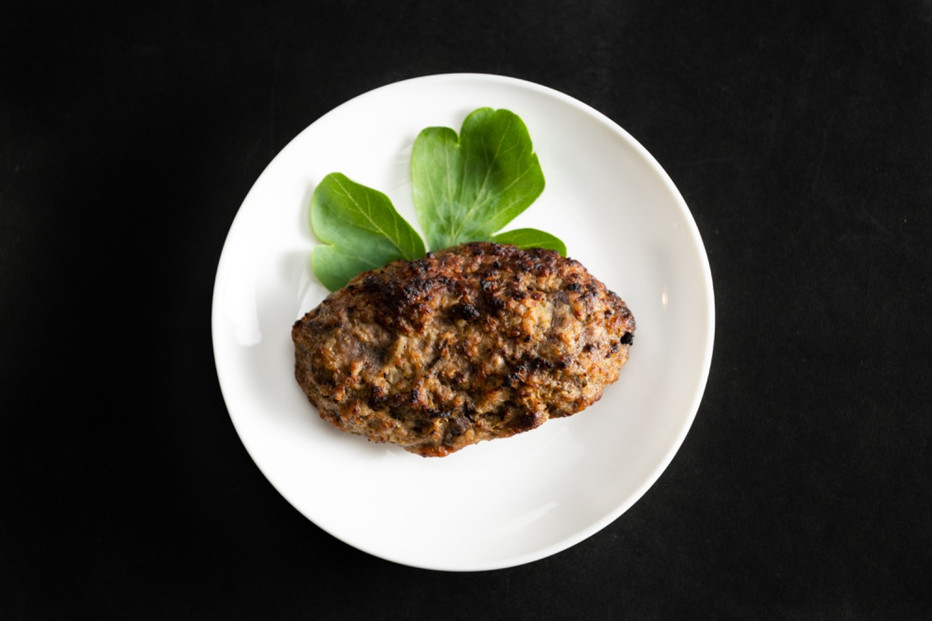 【KINJO BEEF】石垣牛お試しセット（ハンバーグ2個・フランク4本＜2パック＞） | ハンバーグ フランクフルト お試し 肉 石垣牛 牛肉 牛 沖縄 北谷 石垣島 ちゃたん おかず 惣菜 冷凍