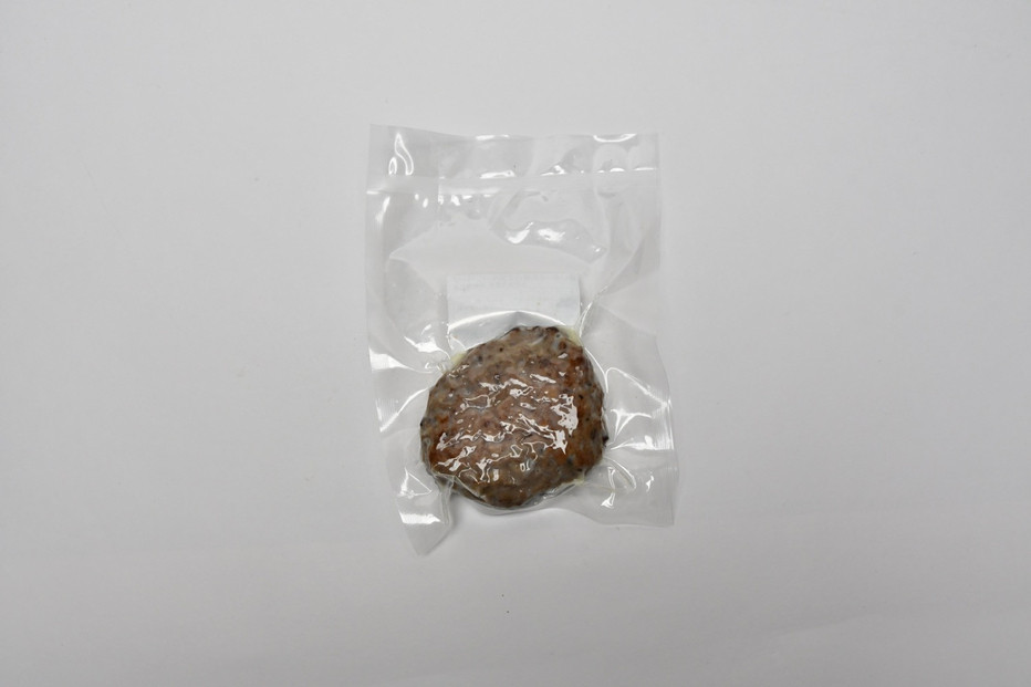 【KINJO BEEF】石垣牛お試しセット（ハンバーグ2個・フランク4本＜2パック＞） | ハンバーグ フランクフルト お試し 肉 石垣牛 牛肉 牛 沖縄 北谷 石垣島 ちゃたん おかず 惣菜 冷凍