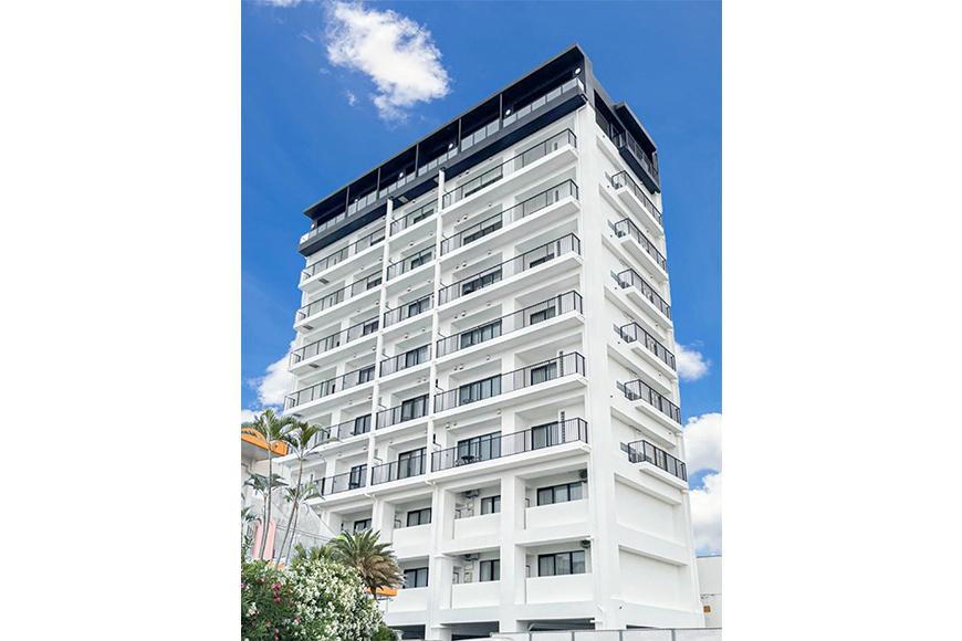 【ふるさと納税】◆BLUE STEAK WONDER CHATAN◆オーシャンビューコンドミニアム　2泊朝食付 ご宿泊券（1～4名様） | 沖縄 旅行 クーポン ホテル 体験 トラベル 人気 おすすめ リゾート チケット 北谷 ちゃたん おすすめ 送料