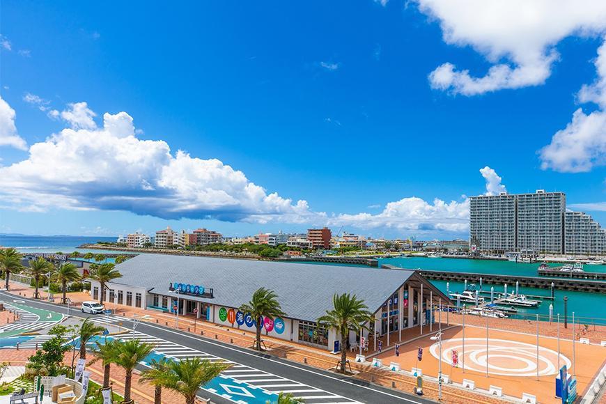 【ふるさと納税】【ココシャスモンパ】スーペリアルーム１泊素泊まりペア宿泊券 | 沖縄 旅行 クーポン ホテル 体験 トラベル 人気 おすすめ リゾート チケット 北谷 ちゃたん おすすめ 送料