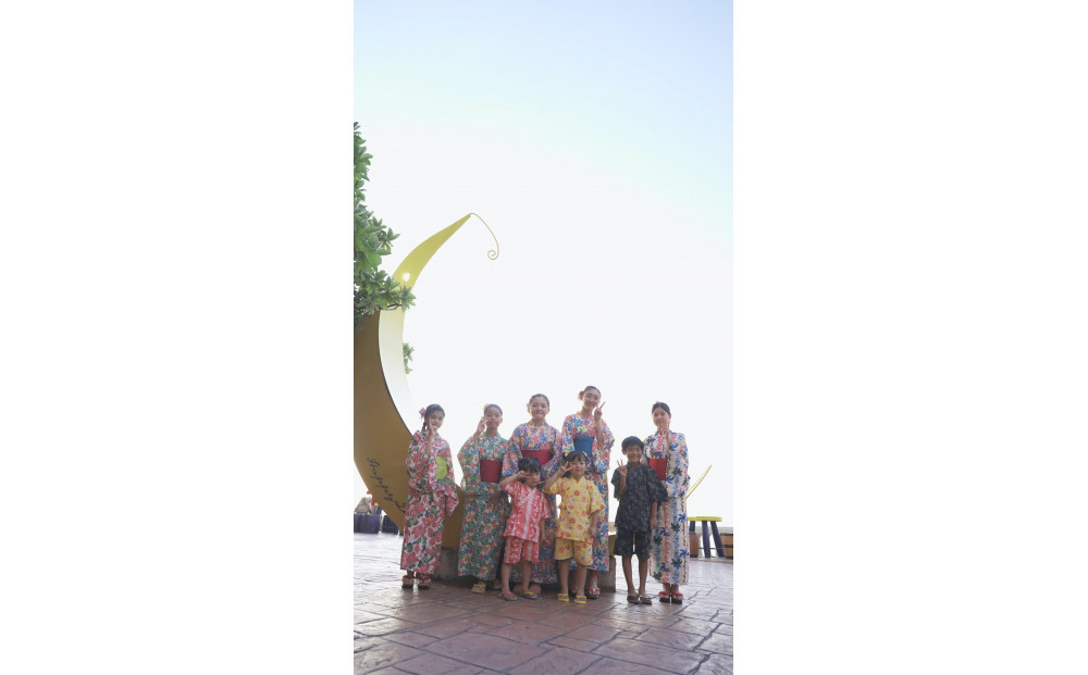 【ふるさと納税】☆沖縄貸衣装体験☆～貸衣装で美浜アメリカンビレッジ散策～