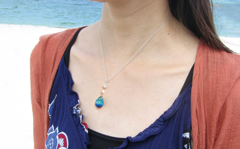 長七屋のケラマブルーネックレス／Silver925【nec14-1】ー販売証明書付きー ネックレス 慶良間 ブルー おしゃれ プレゼント アクセサリー ジュエリー オリジナル パッケージ 証明書付き きれい 耐熱 フォーマル カジュアル ガラス シルバー 海 沖縄 おきなわ 送料無料