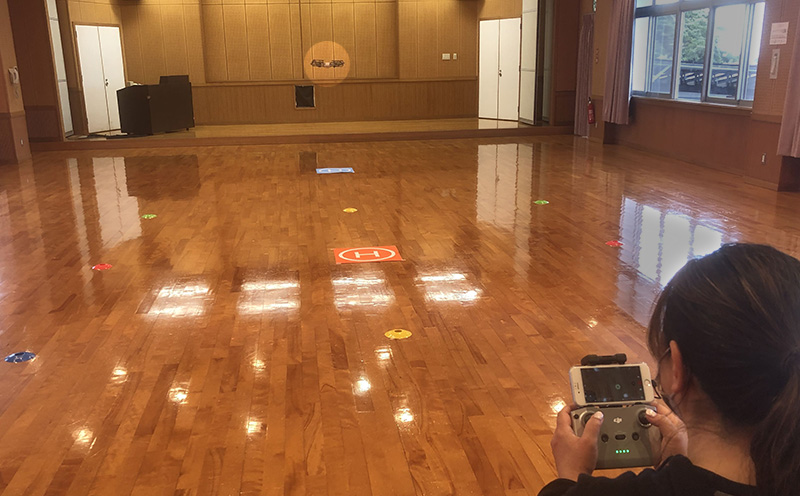 ドローン操縦士：応用技能講習（1）目視外飛行【ドローン教習所 アール沖縄校】 ドローン ライセンス 検定 講座 目視外飛行 物件投下 夜間飛行 応用 技能 操縦 知識 ルール 操縦士 資格 資格証明書 受講 安全飛行 手ぶら 沖縄 北中城村