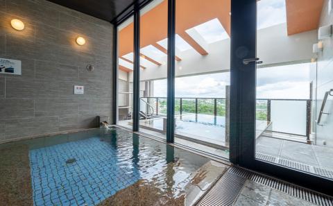 【エンズマリーナインライカム】スーペリアスイートルーム1泊宿泊券（1～4名朝食付）