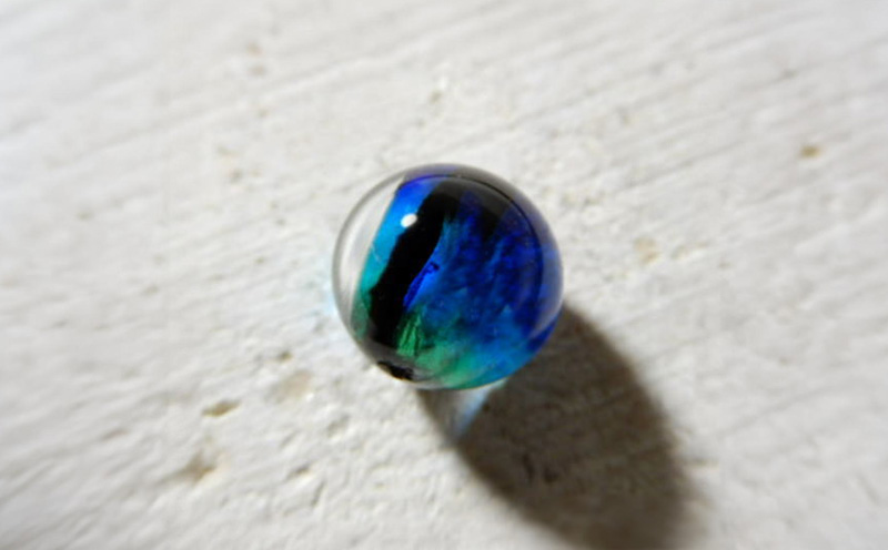 長七屋のケラマブルーキーホルダー【KKH-1】ー販売証明書付きー キーホルダー 慶良間 ブルー おしゃれ プレゼント アクセサリー ジュエリー オリジナル パッケージ 証明書付き きれい 耐熱 鍵 カギ ガラス ロジウム 海 沖縄 おきなわ 送料無料