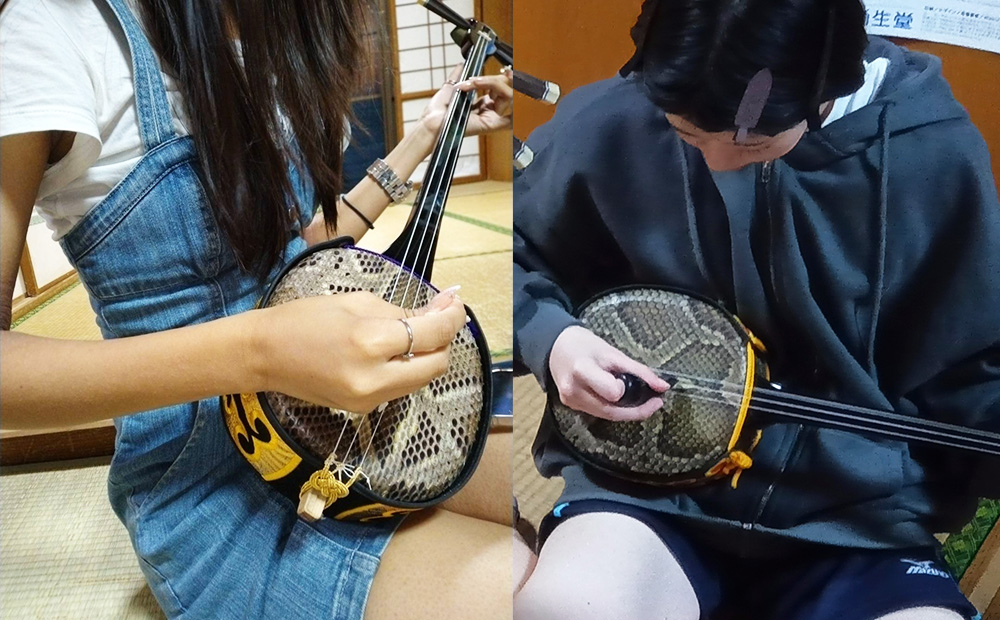 沖縄の三線を弾いてみよう！三線体験90分（1名～6名様まで） 三線 さんしん サンシン 沖縄音楽 沖縄民謡 民謡 体験 楽器体験 音楽 音楽体験 沖縄文化 民族楽器 カチャーシー チンダミ 指笛 古典 島唄 しまうた 沖縄 北中城村