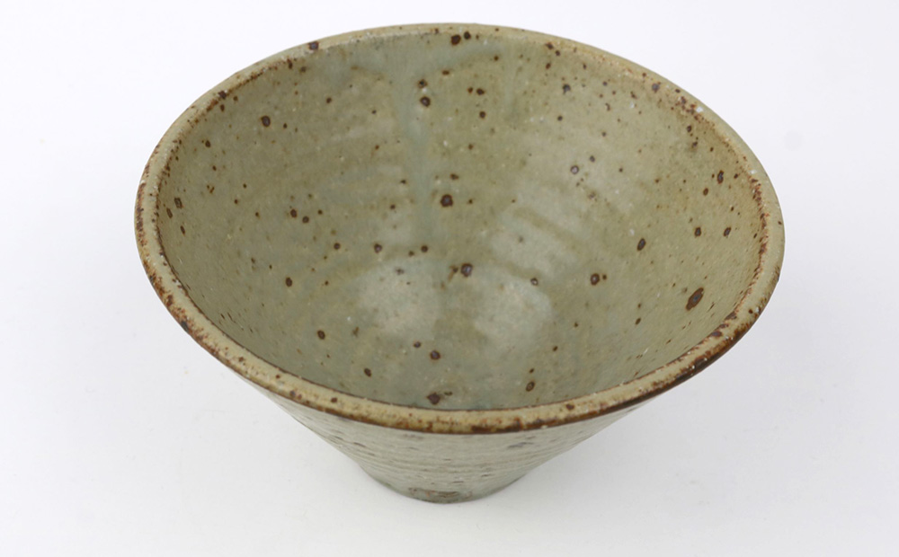 【仁 陶器工房】さんかく鉢（小）ペア やちむん ヤチムン 陶器 手作り 小鉢 鉢 三角鉢 2個 セット 器 焼物 伝統 工芸 食器 うつわ シンプル 毎日使い 普段使い 沖縄 北中城