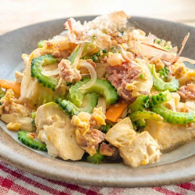 沖縄ホーメル レトルト詰め合わせセット(タコスミート8食＆コンビーフハッシュ4個)