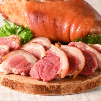 沖縄ホーメル 沖縄県産骨付きスモークポーク 国産骨付き豚肉 600g×3本【配送不可地域：離島】