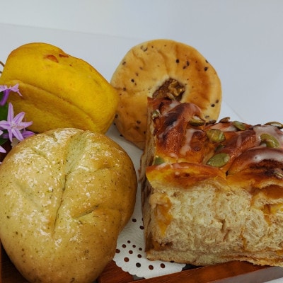 季節のもちもちベーグル6個(3種×2個)＆小物パン4個(ジャム付)【配送不可地域：離島】