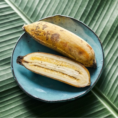 西原町の栽培期間中農薬不使用のナムワバナナ5kg