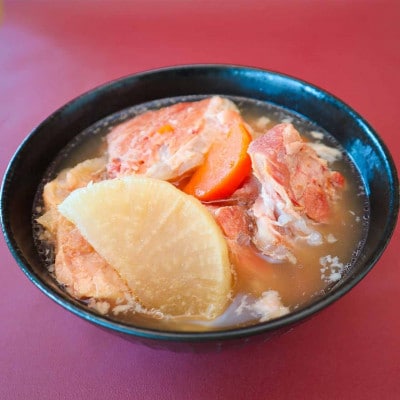 【沖縄の郷土料理】呉屋ストアー自慢の牛汁・軟骨ソーキ汁・てびち汁 各1人前(計3人前)【配送不可地域：離島】