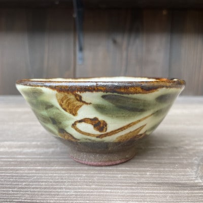 やちむん 唐草紋様 茶碗 マカイ(染付)緑