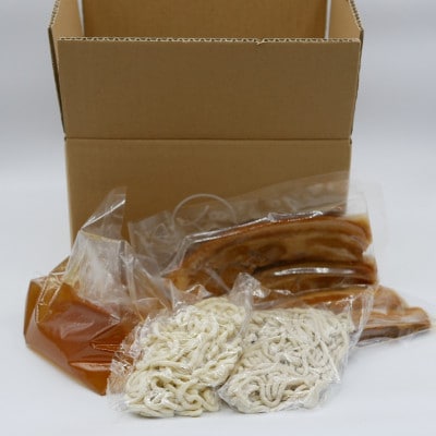 【沖縄県共通返礼品】きんそば 生麺 大きな三枚肉そば 8食セット(沖縄そば/与那原町)【配送不可地域：離島】