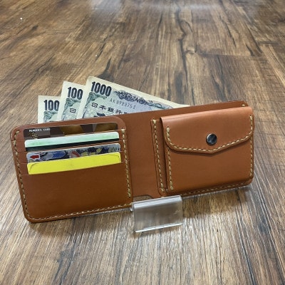 イタリアンオイルレザーの二つ折り財布(ブラウン)