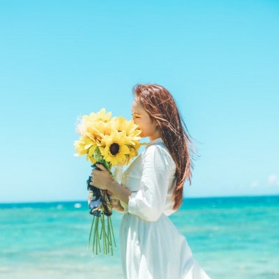 沖縄旅行でフォトウェディング 衣装レンタルあり