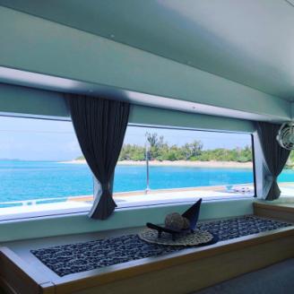 【与那原マリーナ発・10名様】沖縄ラグーンヨットチャーターの3時間プラン