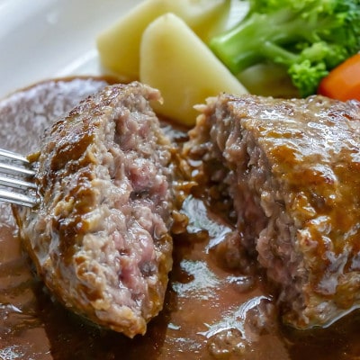 【お歳暮ギフト・無地熨斗】パイナップルポーク ハンバーグ 9個 ギフト箱入【配送不可地域：離島】