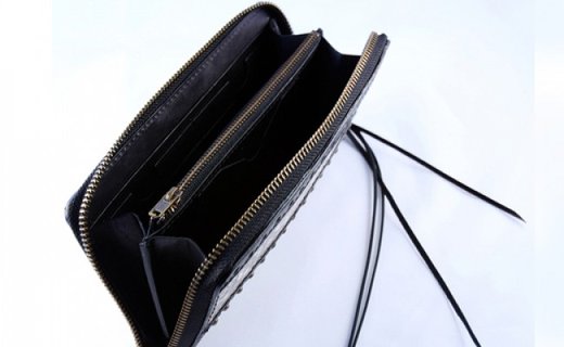 【KUGANI】財布ロング　フルジップブラック／ワイン