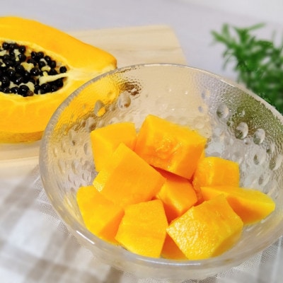 【2025年10月から順次発送】伊平屋産のフルーツパパイヤ 2kg【配送不可地域：離島】