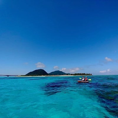 伊平屋島のカヤックツアー(1名様3時間コース)