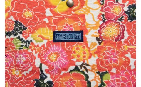 「琉球帆布」 お散歩バッグ （RYUKAバタフライ） - 帆布 布 トート トートバッグ 琉球紅型 人気 紅型作家 RYUKA 新垣優香 おしゃれ レディース ファッション お出かけ かばん 鞄 手仕事 手づくり ハンドメイド 琉球帆布 伝統技術 沖縄県 八重瀬町【価格改定】