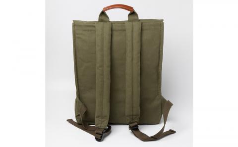 「琉球帆布」スクエアリュック / ディープグリーン - 帆布 布 バッグ 鞄 かばん ユニセックス 手づくり ハンドメイド 馴染みやすい 人気 シンプル おしゃれ 使うほど 馴染む 牛革 定番 琉球帆布 伝統技術 沖縄県 八重瀬町【価格改定】