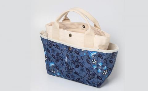 「琉球帆布」お散歩バッグ ふくふくシークヮーサー - 帆布 布 トート トートバッグ 琉球紅型 人気 紅型作家 宮城守男 おしゃれ レディース ファッション お出かけ かばん 鞄 手仕事 手づくり ハンドメイド 琉球帆布 伝統技術 沖縄県 八重瀬町【価格改定】