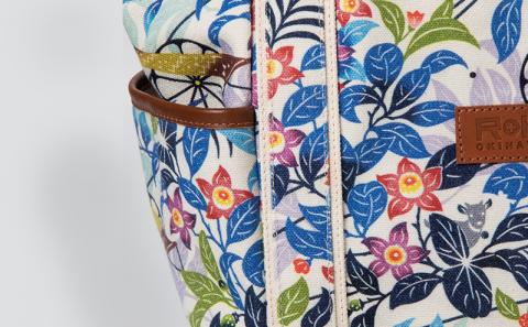 「琉球帆布」ショッピングトート きらきらシークヮーサー - 帆布 布 丈夫 トートバッグ 琉球紅型 人気 紅型作家 宮城守男 おしゃれ レディース ファッション お出かけ かばん 鞄 手仕事 手づくり ハンドメイド 琉球帆布 伝統技術 沖縄県 八重瀬町【価格改定】