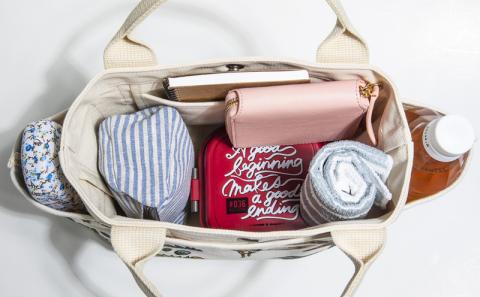 「琉球帆布」お散歩バッグ （pokke104サンゴの花畑） - 帆布 布 トート トートバッグ 人気 アーティスト イラストレーター Pokke104 池城由紀乃 おしゃれ レディース ファッション お出かけ かばん 鞄 手仕事 手づくり ハンドメイド 琉球帆布 伝統技術 沖縄県 八重瀬町【価格改定】