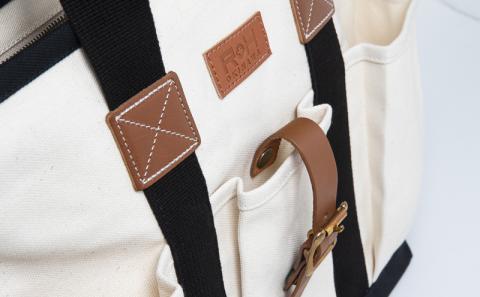 「琉球帆布」クラフトマンバッグ（キナリ） - 実用性 帆布 トート キャンバス生地 丈夫 ベーシック おしゃれ ファッション お出かけ かばん 鞄 手仕事 手づくり ハンドメイド 琉球帆布 伝統技術 沖縄県 八重瀬町【価格改定】