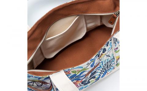 「琉球帆布」ショッピングトート / ブルー - 帆布 布 丈夫 トートバッグ 琉球紅型 人気 紅型作家 RYUKA 新垣優香 おしゃれ レディース ファッション お出かけ かばん 鞄 手仕事 手づくり ハンドメイド 琉球帆布 伝統技術 沖縄県 八重瀬町【価格改定】