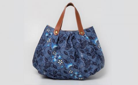 「琉球帆布」アートパンプキンバッグ ふくふくシークヮーサー - 8号帆布 琉球紅型 人気 紅型作家 宮城守男 おしゃれ レディース ファッション お出かけ かばん 鞄 手仕事 手づくり ハンドメイド 琉球帆布 伝統技術 沖縄県 八重瀬町【価格改定】