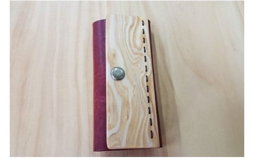 ［グレイン］琉球松と革で作ったキーケース - メンズ レディース 男性 女性 男女兼用 贈り物 ギフト おしゃれ 革製品 木製品 人気 おすすめ 沖縄県 八重瀬町