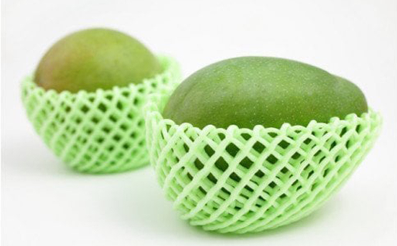 【贈答用】【先行受付・2026年発送】宇地原農園の沖縄県産キーツマンゴー約2kg - 先行予約 沖縄県産 産地直送 南国フルーツ 旬の味覚 季節の果物 希少種 化粧箱 ギフト 贈り物 沖縄県 八重瀬町