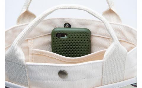 「琉球帆布」 お散歩バッグ （RYUKAバタフライ） - 帆布 布 トート トートバッグ 琉球紅型 人気 紅型作家 RYUKA 新垣優香 おしゃれ レディース ファッション お出かけ かばん 鞄 手仕事 手づくり ハンドメイド 琉球帆布 伝統技術 沖縄県 八重瀬町【価格改定】