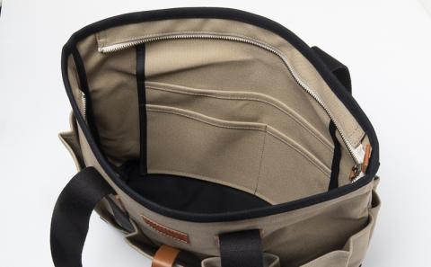 「琉球帆布」クラフトマンバッグ（ライトブラウン） - 実用性 帆布 トート キャンバス生地 丈夫 ベーシック おしゃれ ファッション お出かけ かばん 鞄 手仕事 手づくり ハンドメイド 琉球帆布 伝統技術 沖縄県 八重瀬町【価格改定】