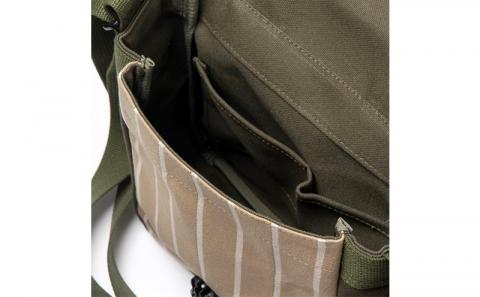 「琉球帆布」ツートンショルダーS / ディープグリーン＆ベージュ - 帆布 キャンバス生地 布 丈夫 バッグ 斜め掛け 肩掛け おしゃれ 男女兼用 琉球帆布 手仕事 伝統技術 沖縄県 八重瀬町【価格改定】