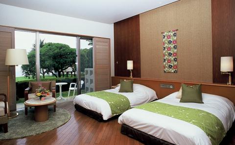 【ザ・サザンリンクスリゾート】 宿泊、ゴルフ利用クーポン100.000円分 - 全室オーシャンビュー 旅行 沖縄旅行 宿 ホテル 宿泊 ゴルフ場利用券 宿泊利用券 リゾート クーポン券 沖縄県 八重瀬町