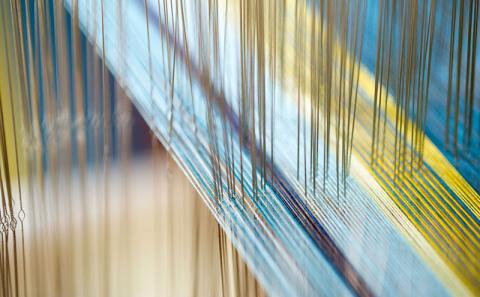 ＜機織工房しよん＞グーシ花織花瓶敷（青系）- 手織り ハンドメイド 手仕事 伝統技法 インテリア かびん 生活雑貨 小物 グーシ花織 手仕事 人気 おすすめ 沖縄県 八重瀬町【価格改定】