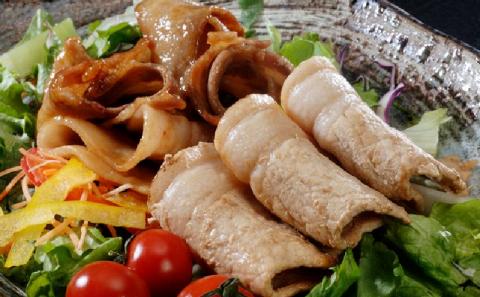 【定期便：12回】　ブランド豚・キビまる豚３頭分アラカルトセット（約146kg）- 豚肉 定期便 12ヶ月 3頭分 ステーキ 焼肉 しゃぶしゃぶ カットオーダー可能 キビまる豚 堪能セット 豚しゃぶ 豚ロース 肩ロース 豚バラ ウデ肉 モモ肉 ヒレ 沖縄 ブランド豚 贅沢 堪能 定期便 沖縄県 八重瀬町