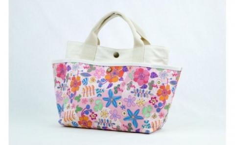 「琉球帆布」お散歩バッグ （sawanico） - 帆布 布 トート トートバッグ 人気 アーティスト イラストレーター sawanico 徳元佐和子 おしゃれ レディース ファッション お出かけ かばん 鞄 手仕事 手づくり ハンドメイド 琉球帆布 伝統技術 沖縄県 八重瀬町【価格改定】